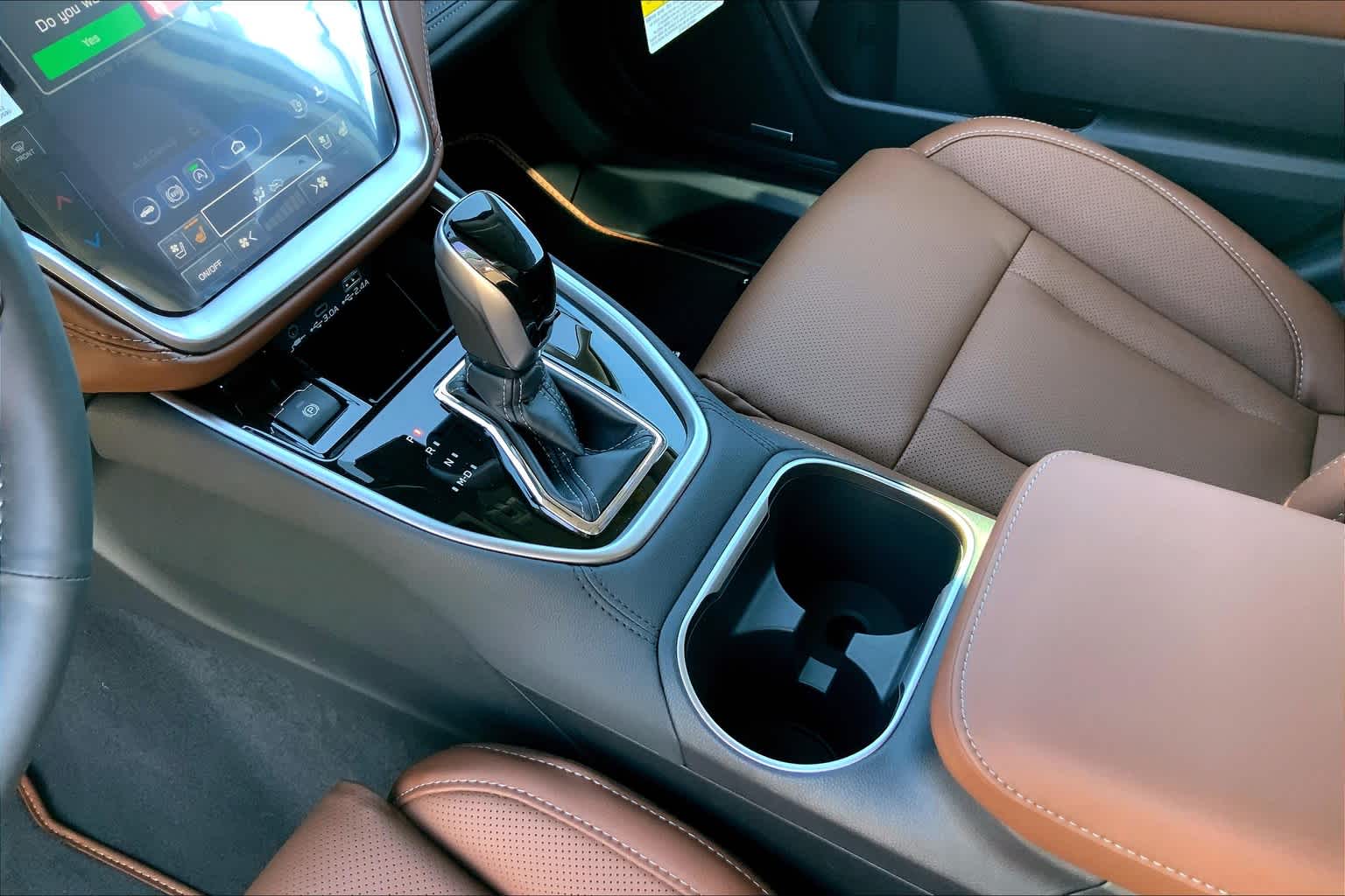 2025 Subaru Outback Touring XT photo 7