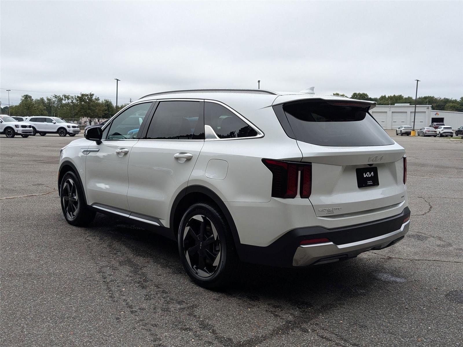 2025 Kia Sorento Plug-In Hybrid EX photo 8