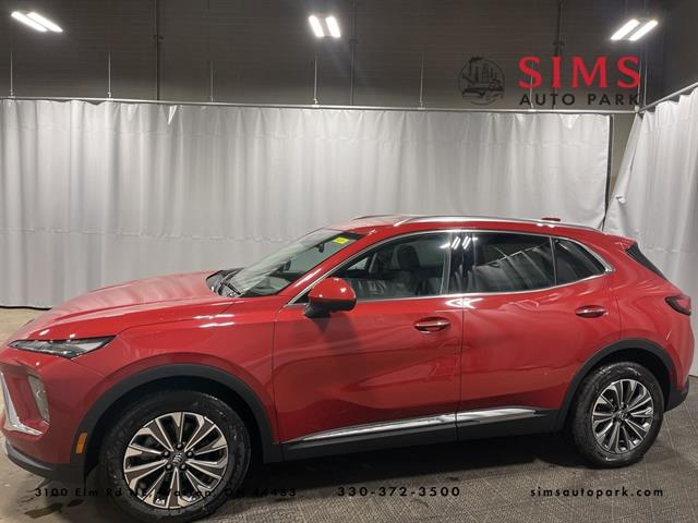 2025 Buick Envision Preferred's photo