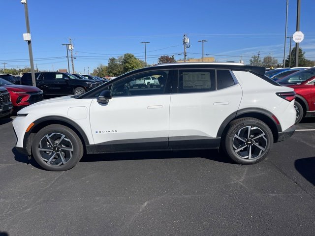 2026 Chevrolet Equinox EV 1LT photo 4