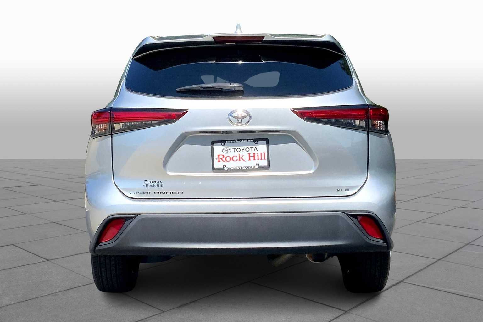 2023 Toyota Highlander XLE photo 4