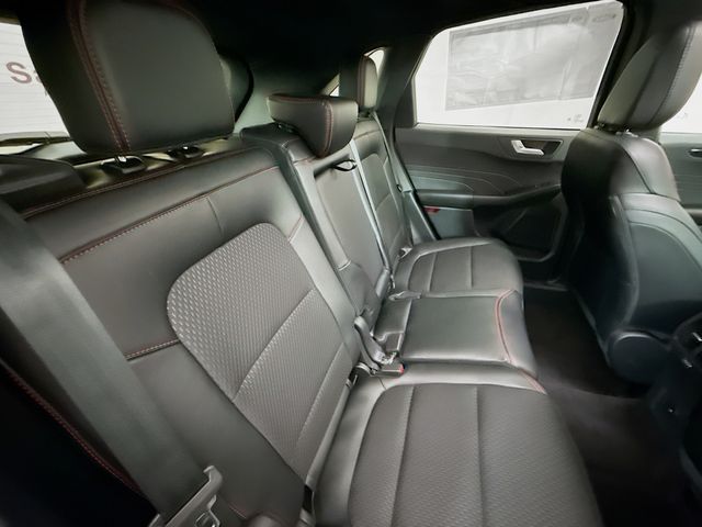 2025 Ford Escape Hybrid ST-Line photo 24