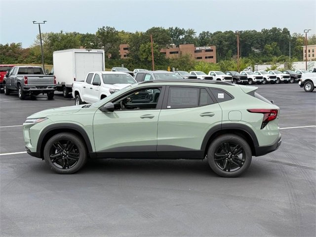 2025 Chevrolet Trax ACTIV photo 2
