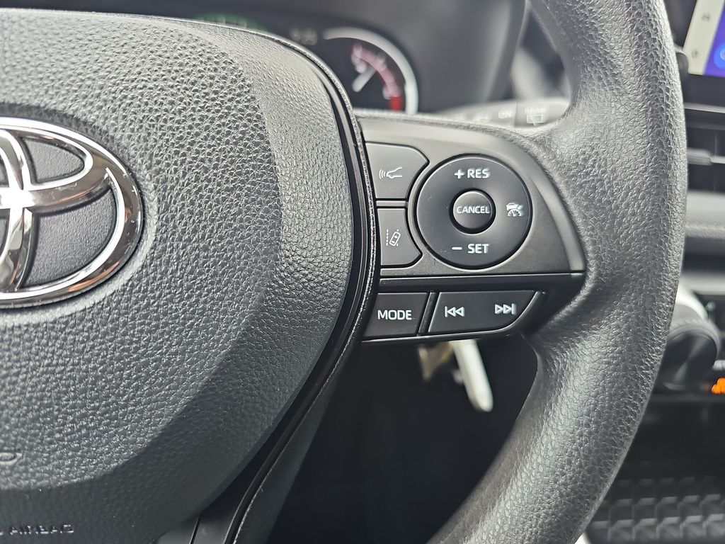 2024 Toyota RAV4 LE photo 14