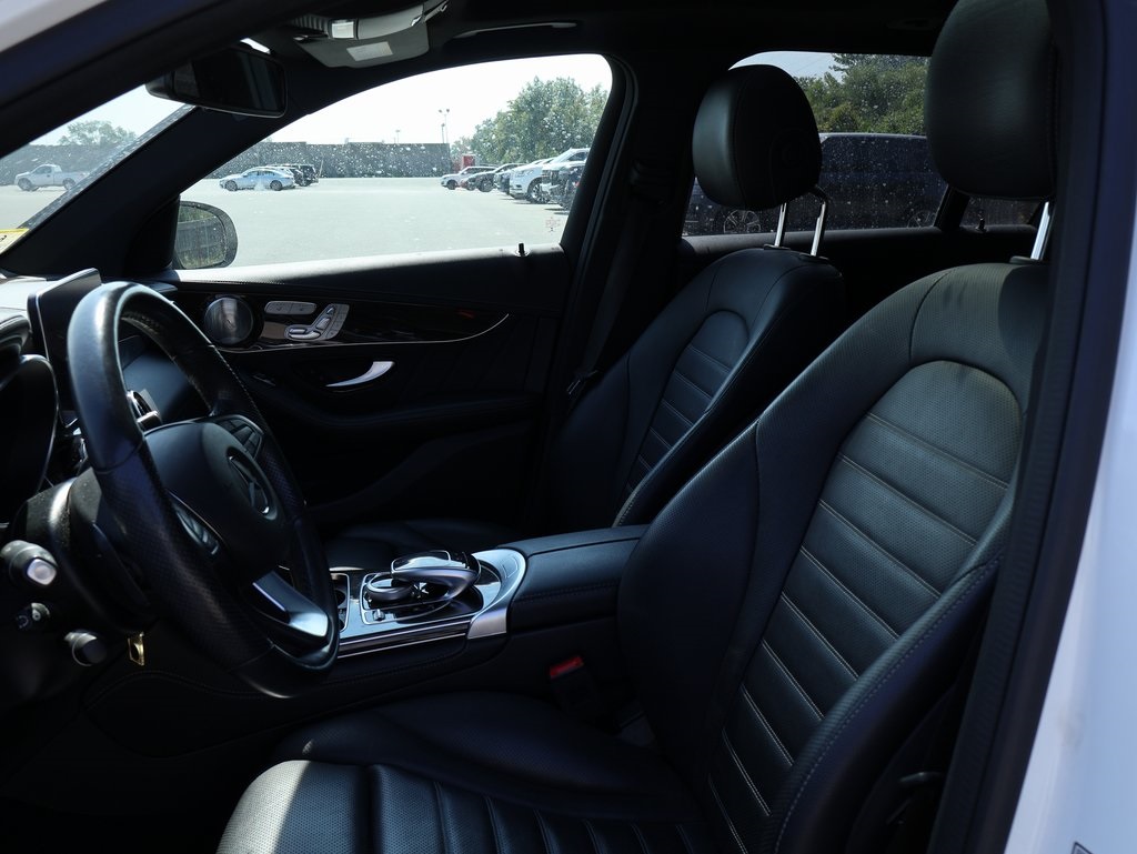 2019 Mercedes Benz GLC 300 4MATIC photo 18