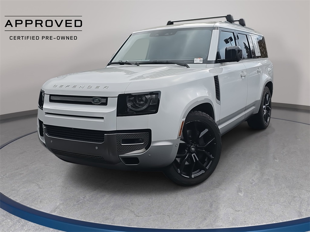 2023 Land Rover Defender First Edition's photo