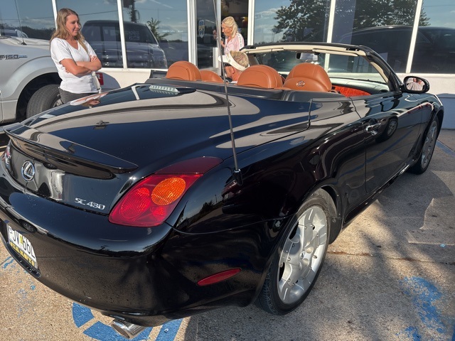 2004 Lexus SC 430 photo 3