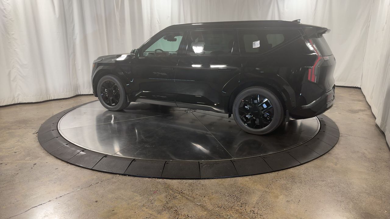 2026 Kia EV9 Land AWD photo 3