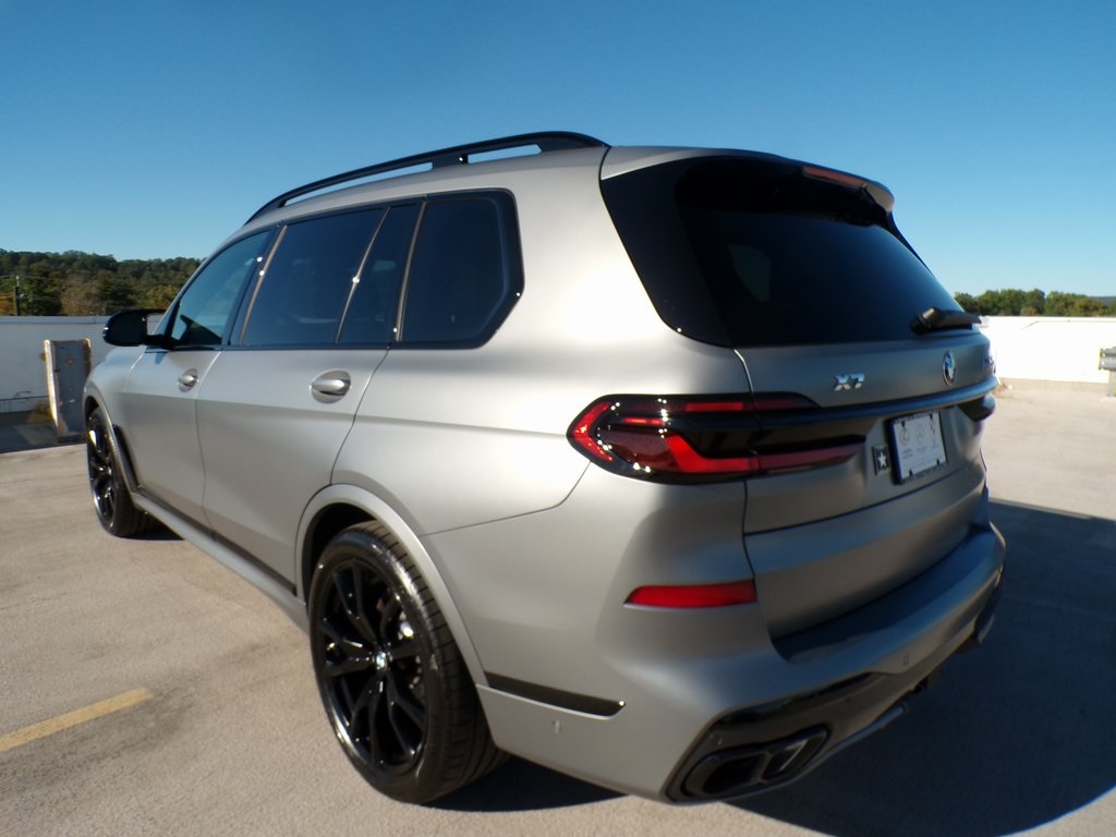 2026 Bmw X7 M60i photo 2