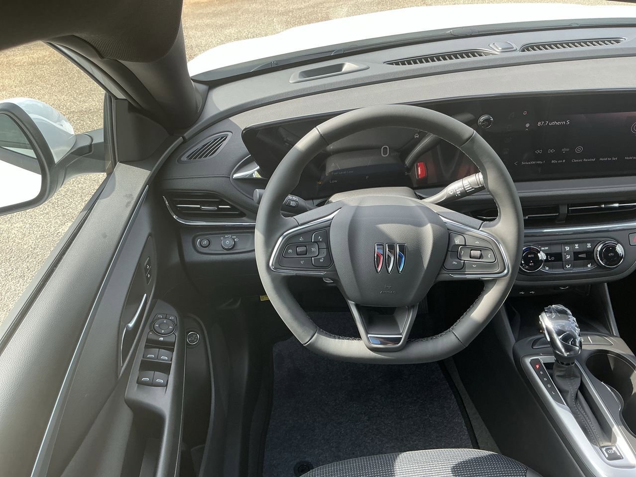 2025 Buick Envista Preferred photo 10