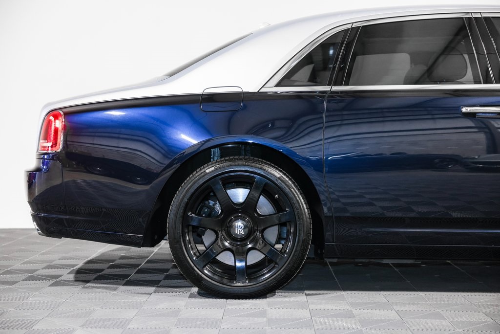 Image of Pre-Owned 2015 Rolls-Royce Ghost Base