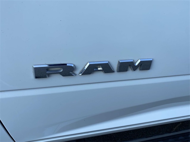 2024 Ram 3500 Big Horn photo 13