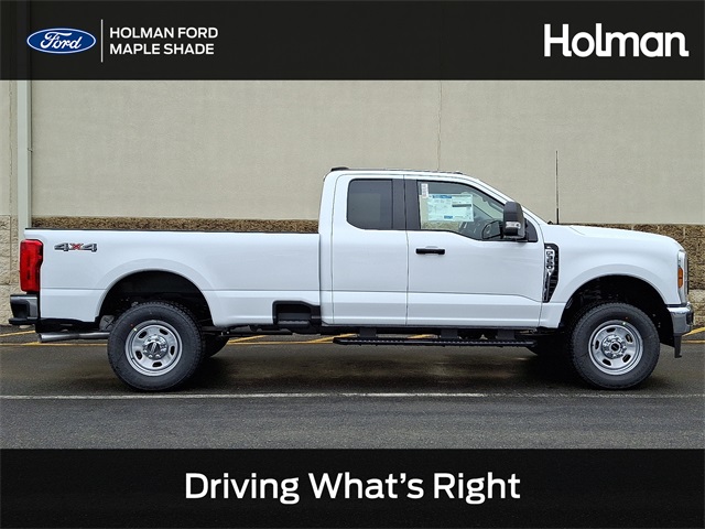 2026 Ford F-350 Super Duty XL's photo