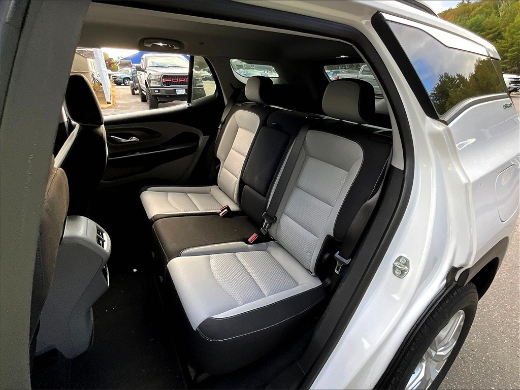 2023 Gmc Terrain SLE photo 14