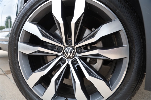 2023 Volkswagen Atlas V6 SEL Premium R-Line photo 9
