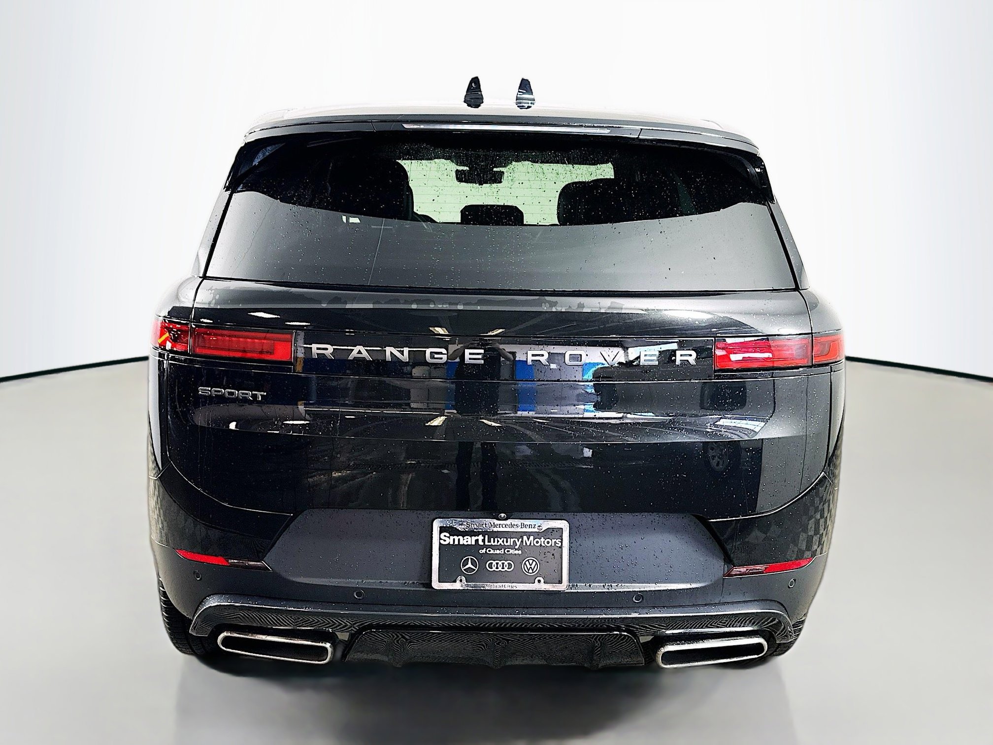 2024 Land Rover Range Rover Sport SE photo 2