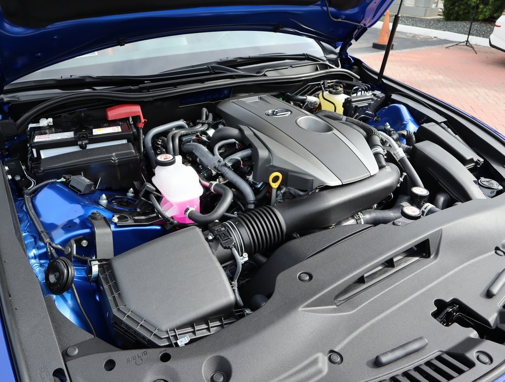 2025 Lexus IS 300 F SPORT photo 15