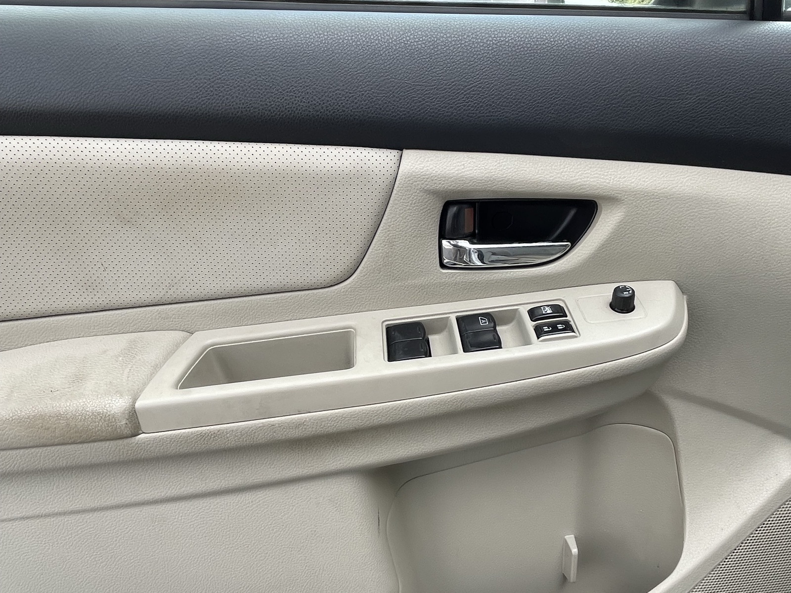 2013 Subaru Impreza 2.0i Limited photo 16