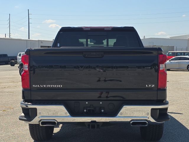 2024 Chevrolet Silverado 1500 LTZ photo 4