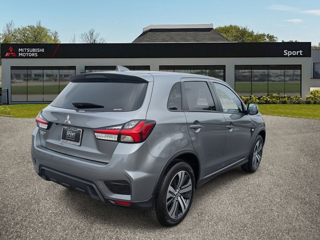 2024 Mitsubishi Outlander Sport ES photo 2