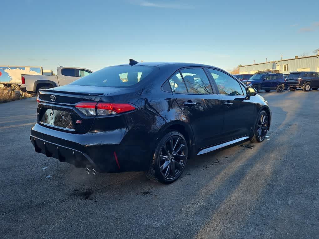 2023 Toyota Corolla SE photo 4