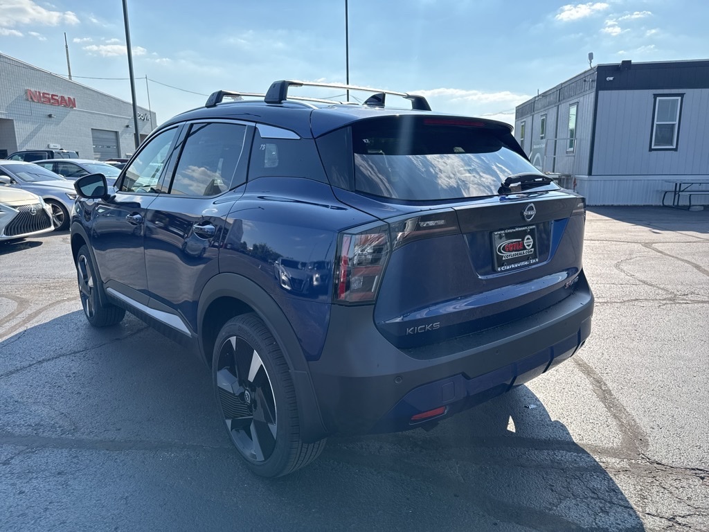 2026 Nissan Kicks SR photo 6