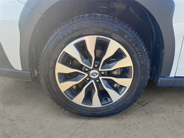 2024 Subaru Outback Touring XT photo 9