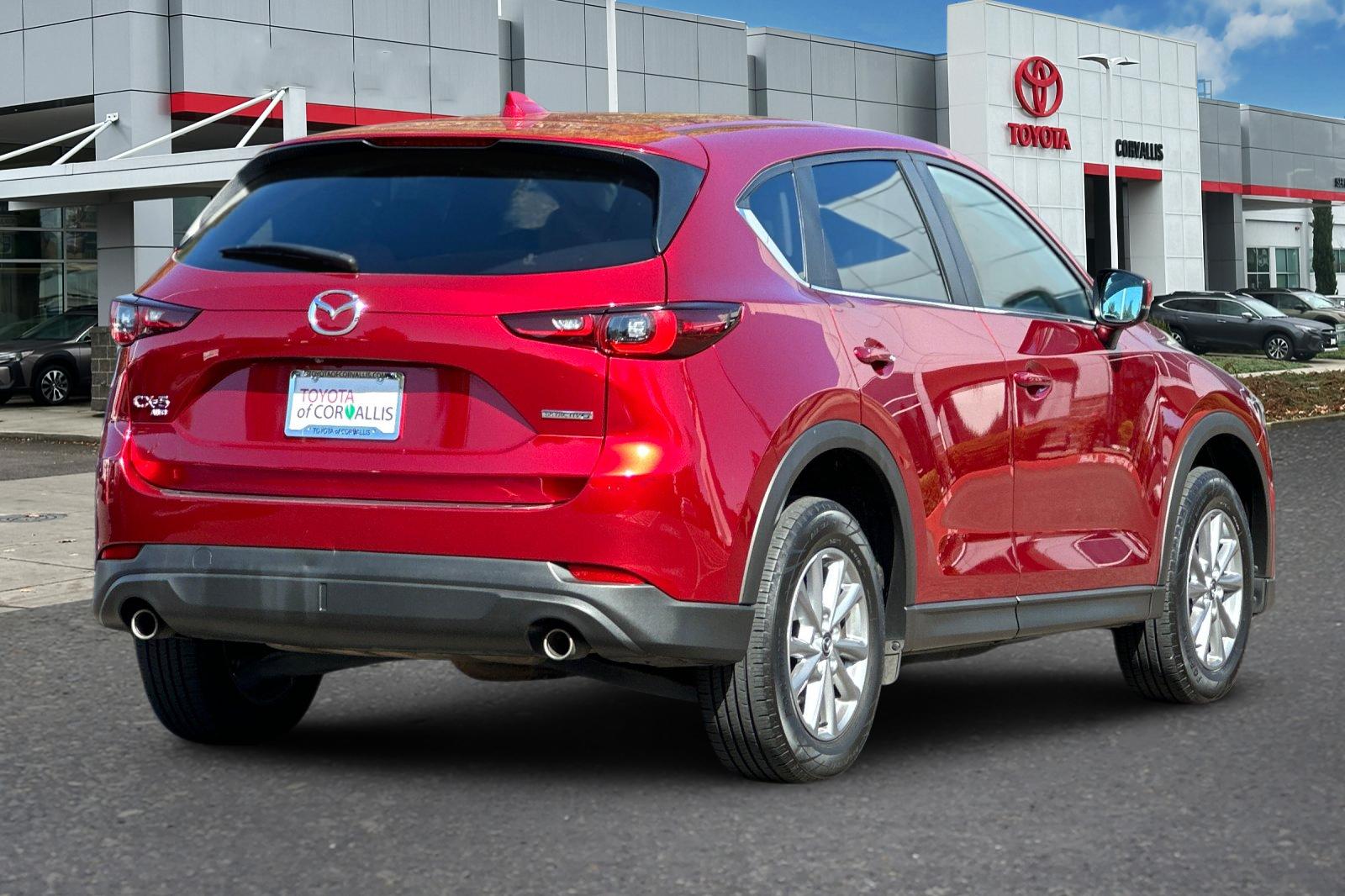 2023 Mazda CX-5 2.5 S Preferred photo 3
