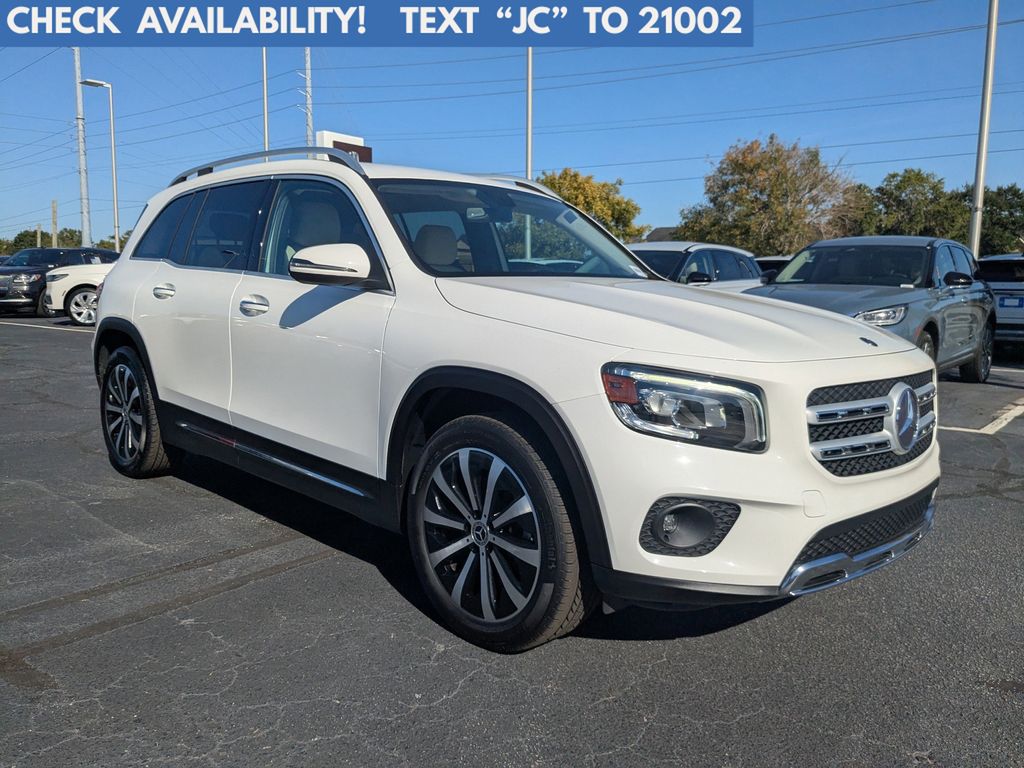 2020 Mercedes-Benz GLB Base's photo