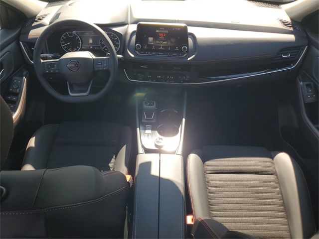 2026 Nissan Rogue SV photo 3
