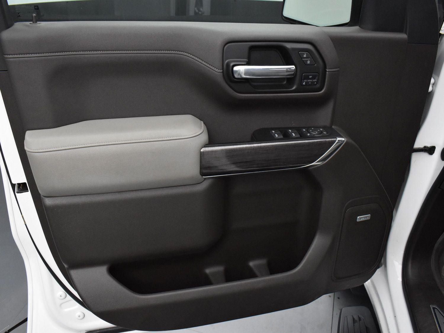 2022 Chevrolet Silverado 1500 LTZ photo 9