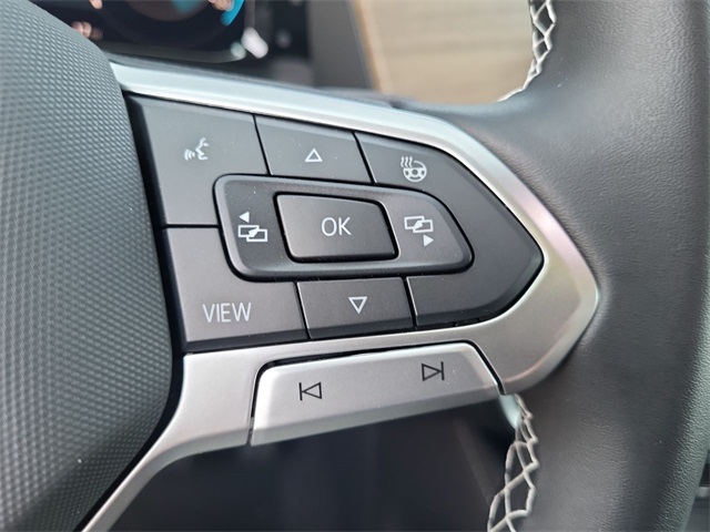2025 Volkswagen Atlas SE Technology photo 20