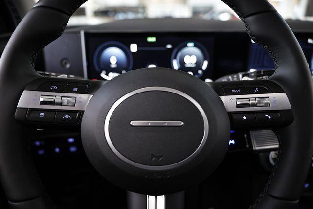 2025 Hyundai Tucson Hybrid Limited photo 12