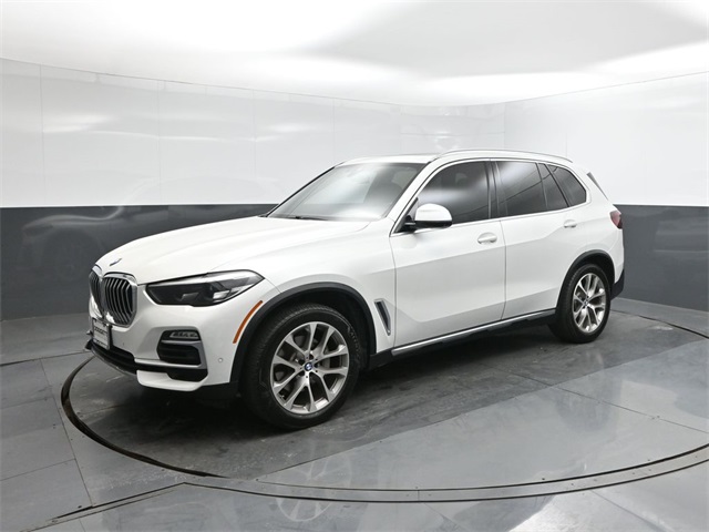 2020 BMW X5 40i's photo