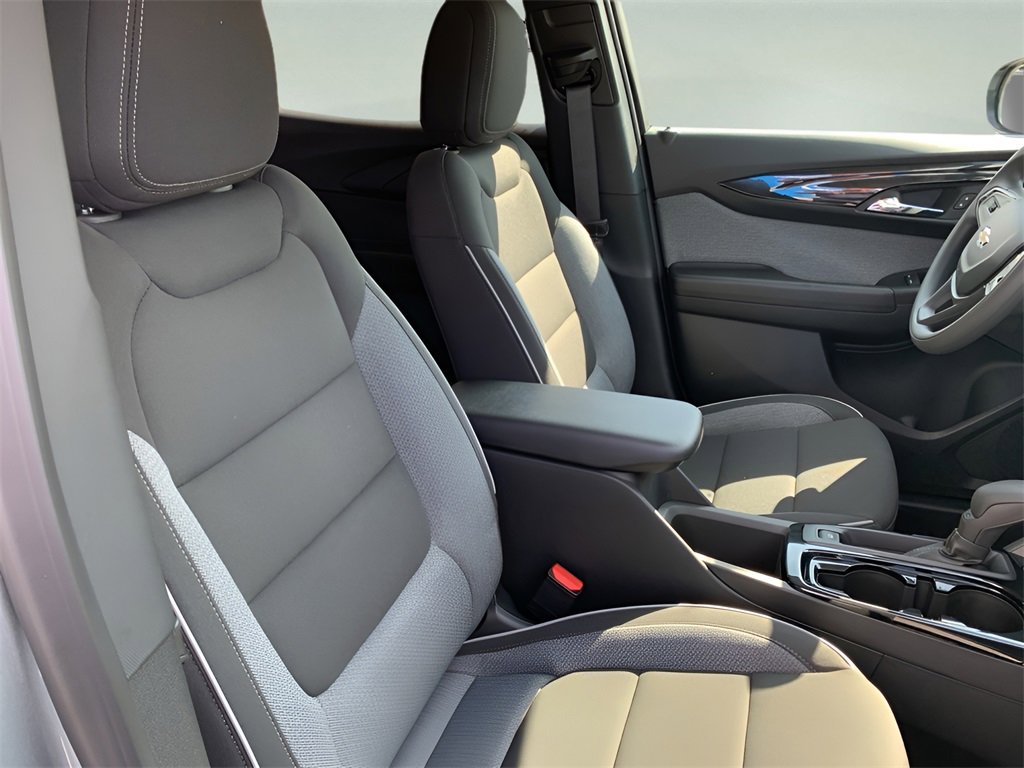 2026 Chevrolet Trailblazer LS photo 13