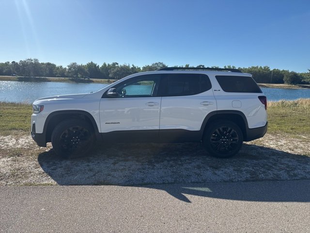 2023 Gmc Acadia SLE photo 2