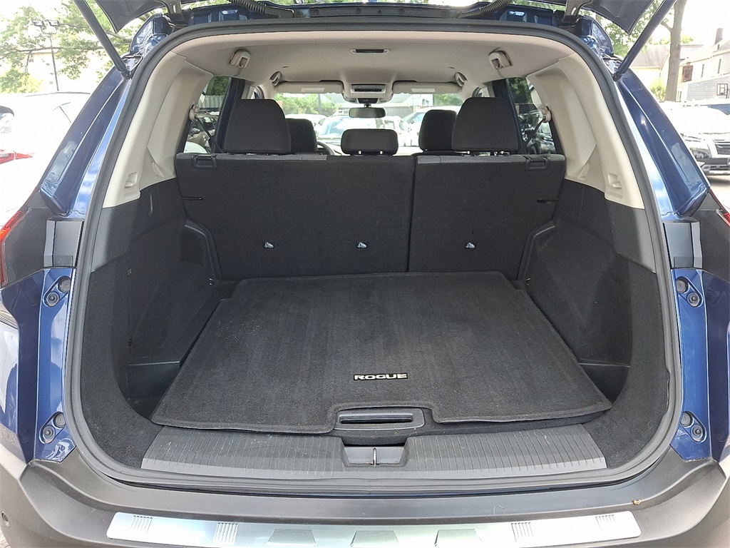 2023 Nissan Rogue SV photo 30