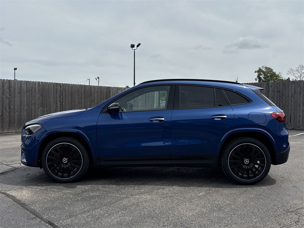 2025 Mercedes Benz GLA 250 photo 2