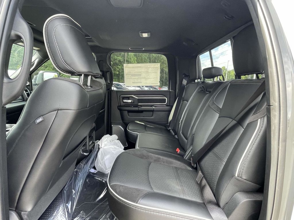 2025 Ram 2500 Laramie photo 18