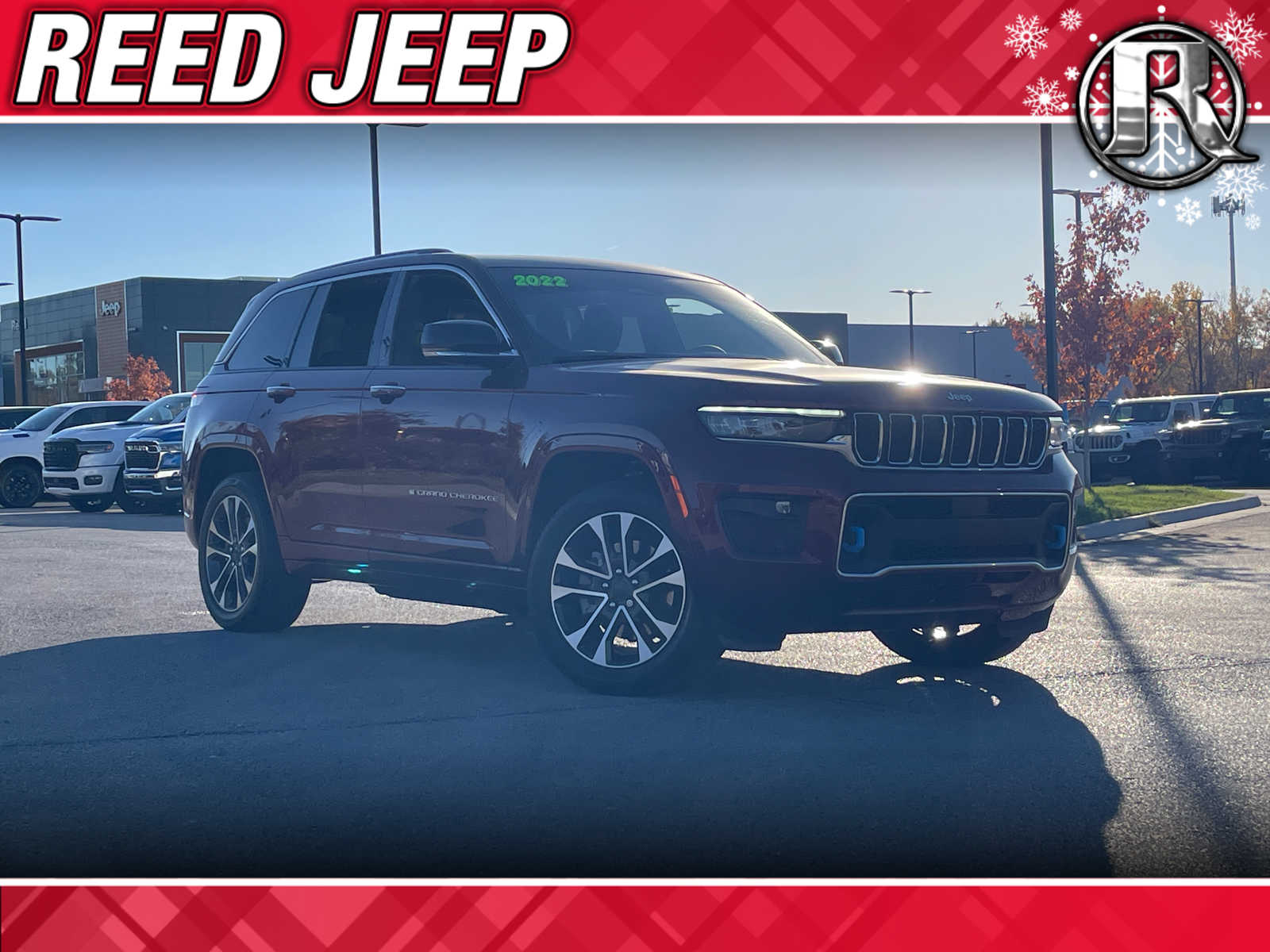 2022 Jeep Grand Cherokee Overland 4xe's photo