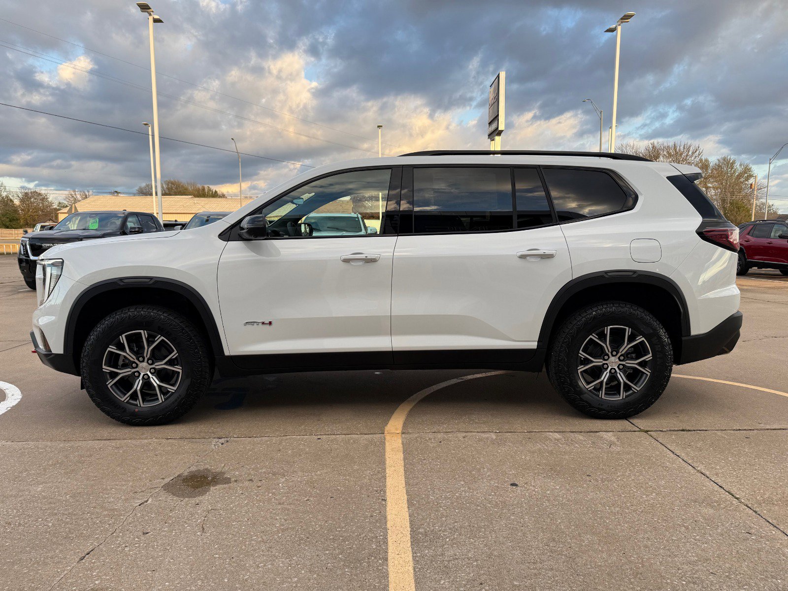 2026 Gmc Acadia AT4 photo 4