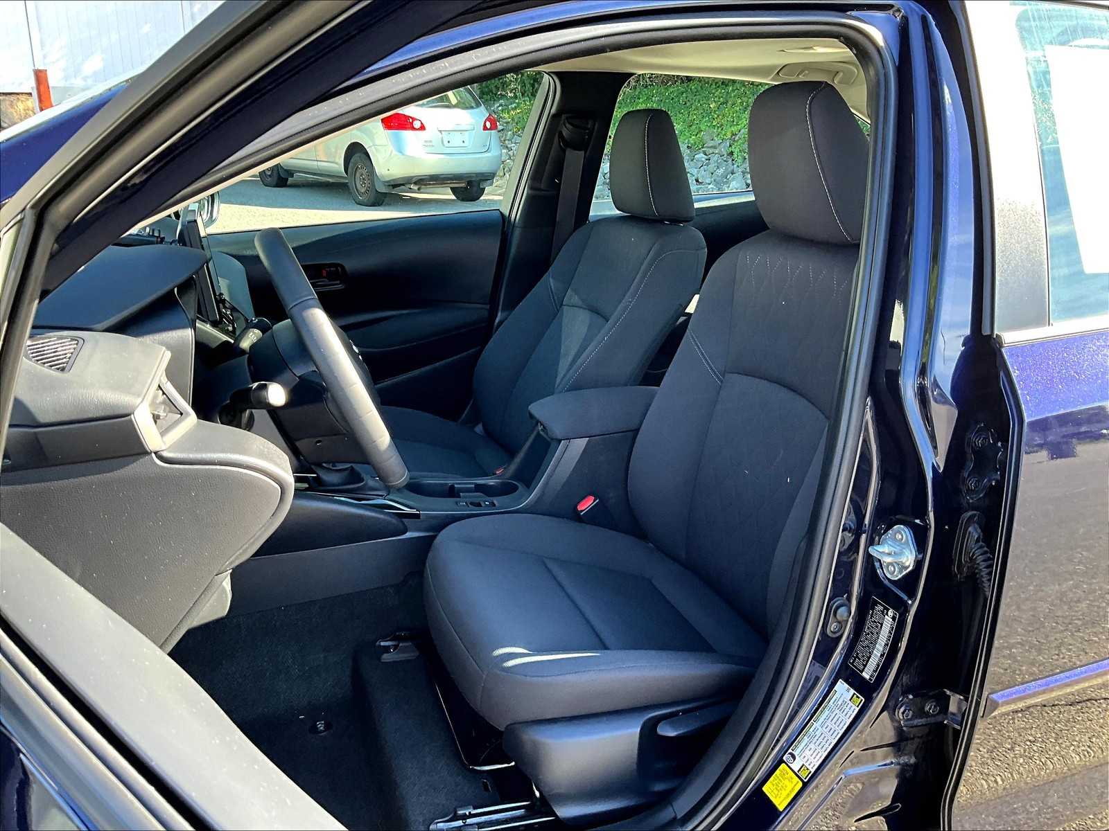 2024 Toyota Corolla LE photo 9