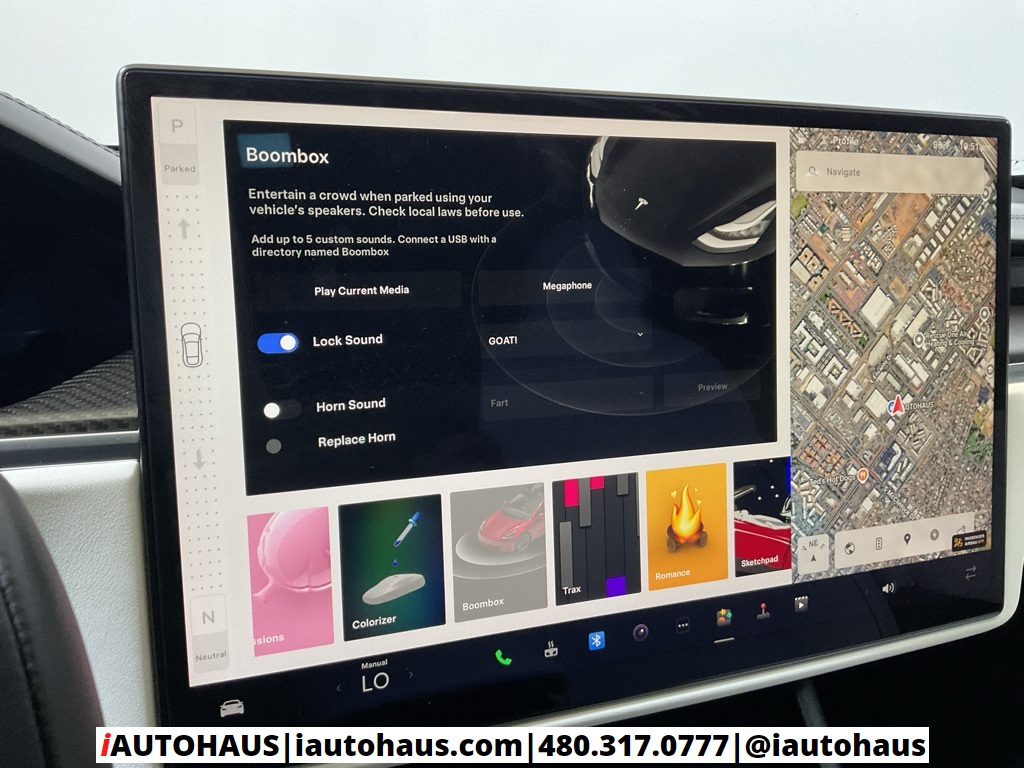 2023 Tesla Model S Plaid photo 31