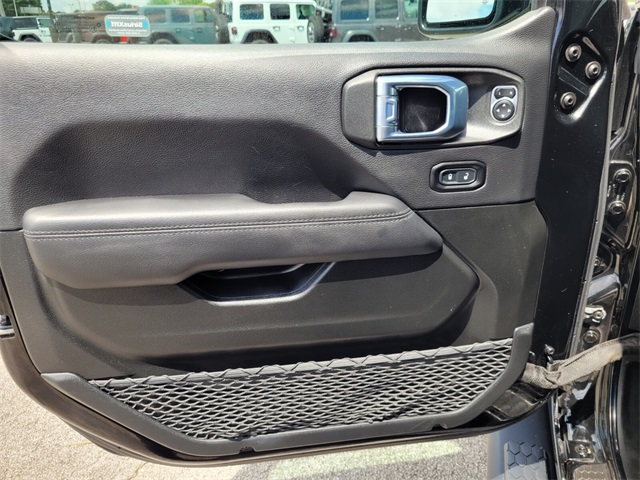 2021 Jeep Wrangler Unlimited Sahara Altitude photo 17