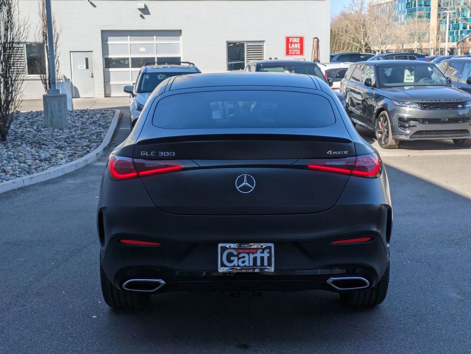 2025 Mercedes Benz GLC 300 4MATIC photo 4