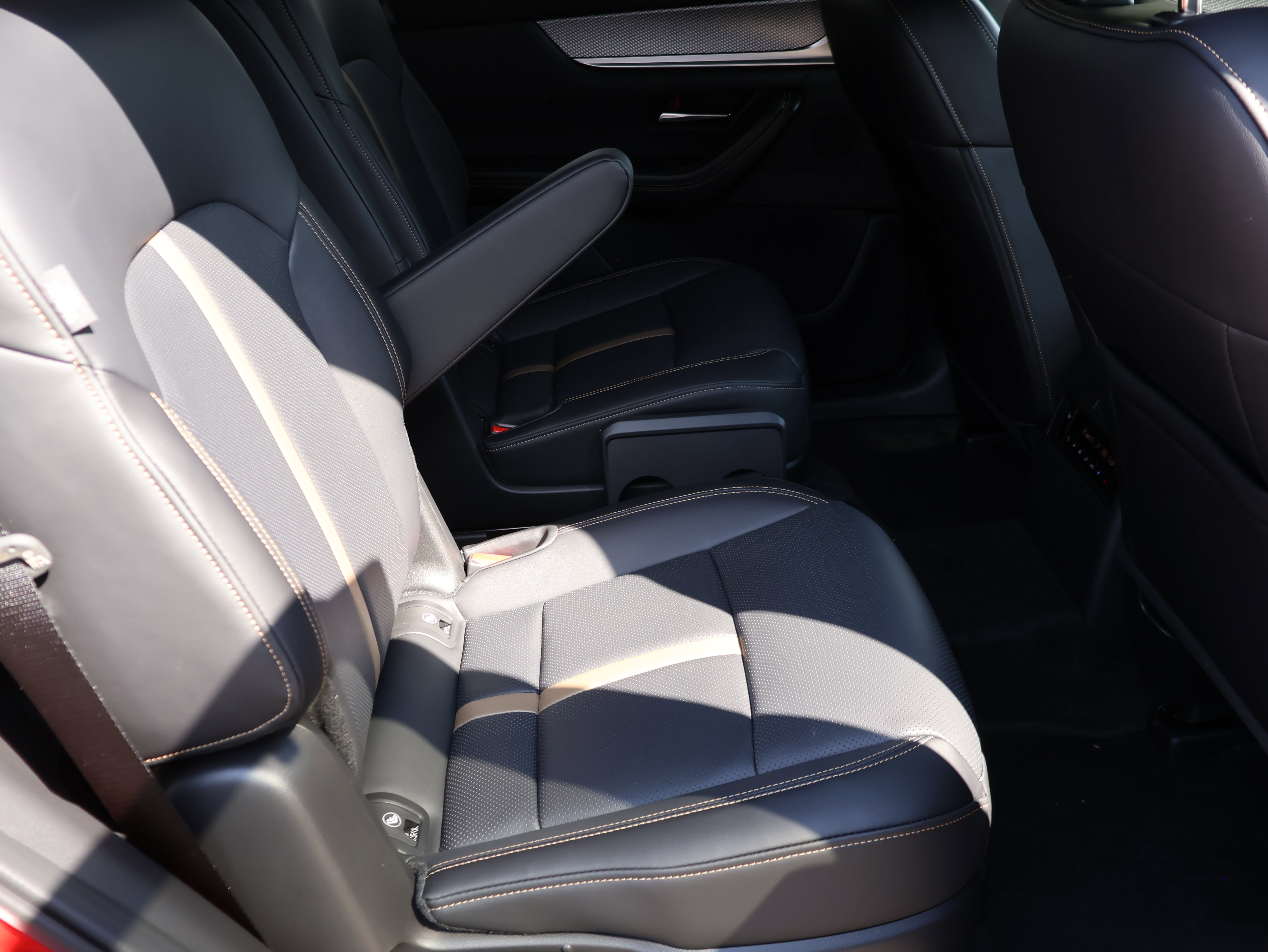 2025 Mazda CX-90 Premium Plus photo 7