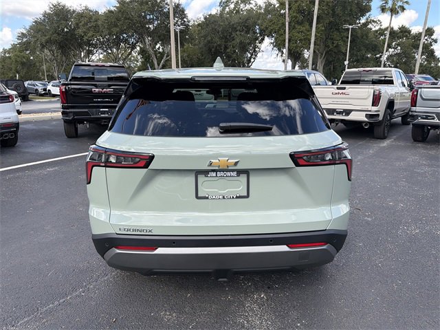 2026 Chevrolet Equinox LT photo 4