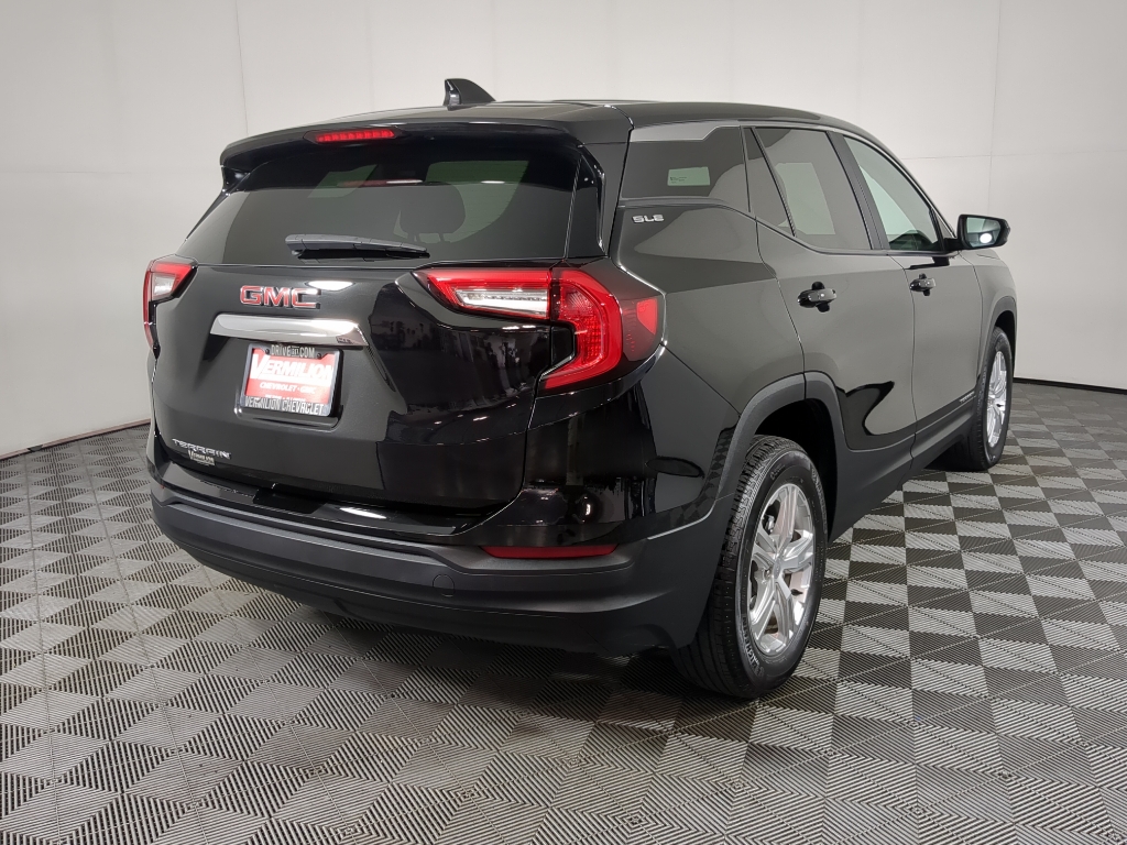 2024 Gmc Terrain SLE photo 8