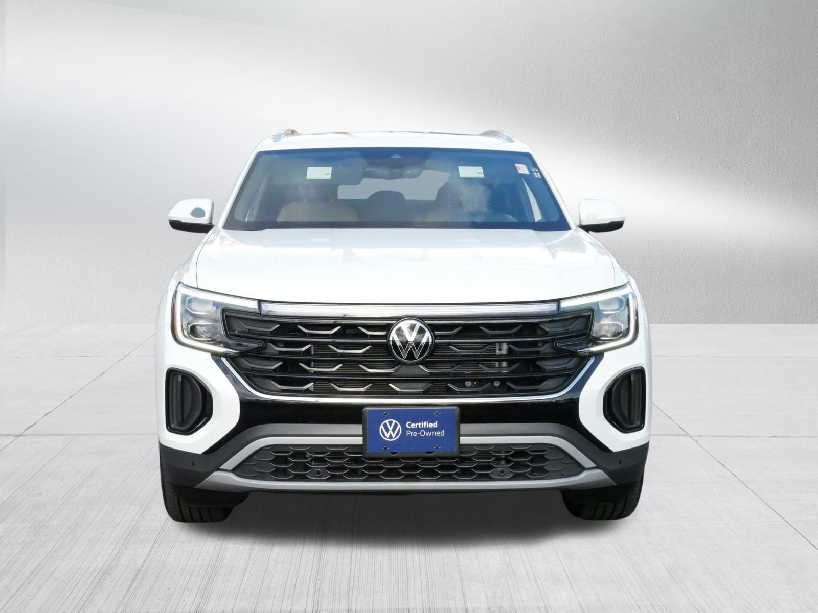 2024 Volkswagen Atlas Cross Sport SE Technology photo 2