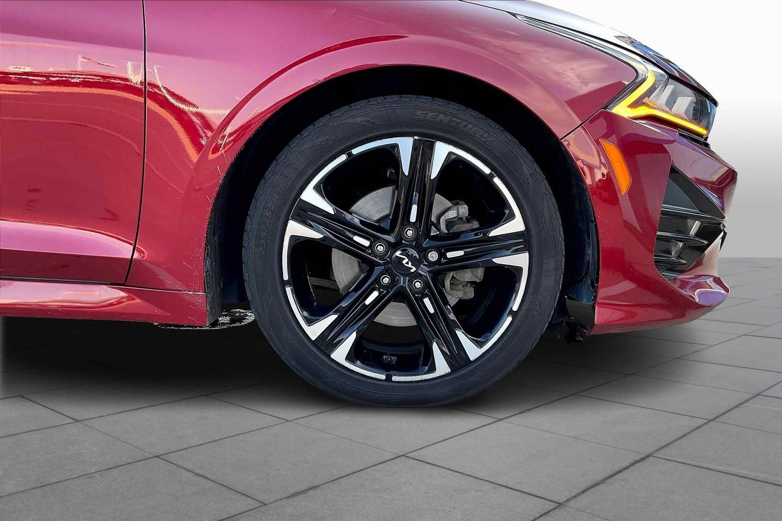 2023 Kia K5 GT-Line photo 9